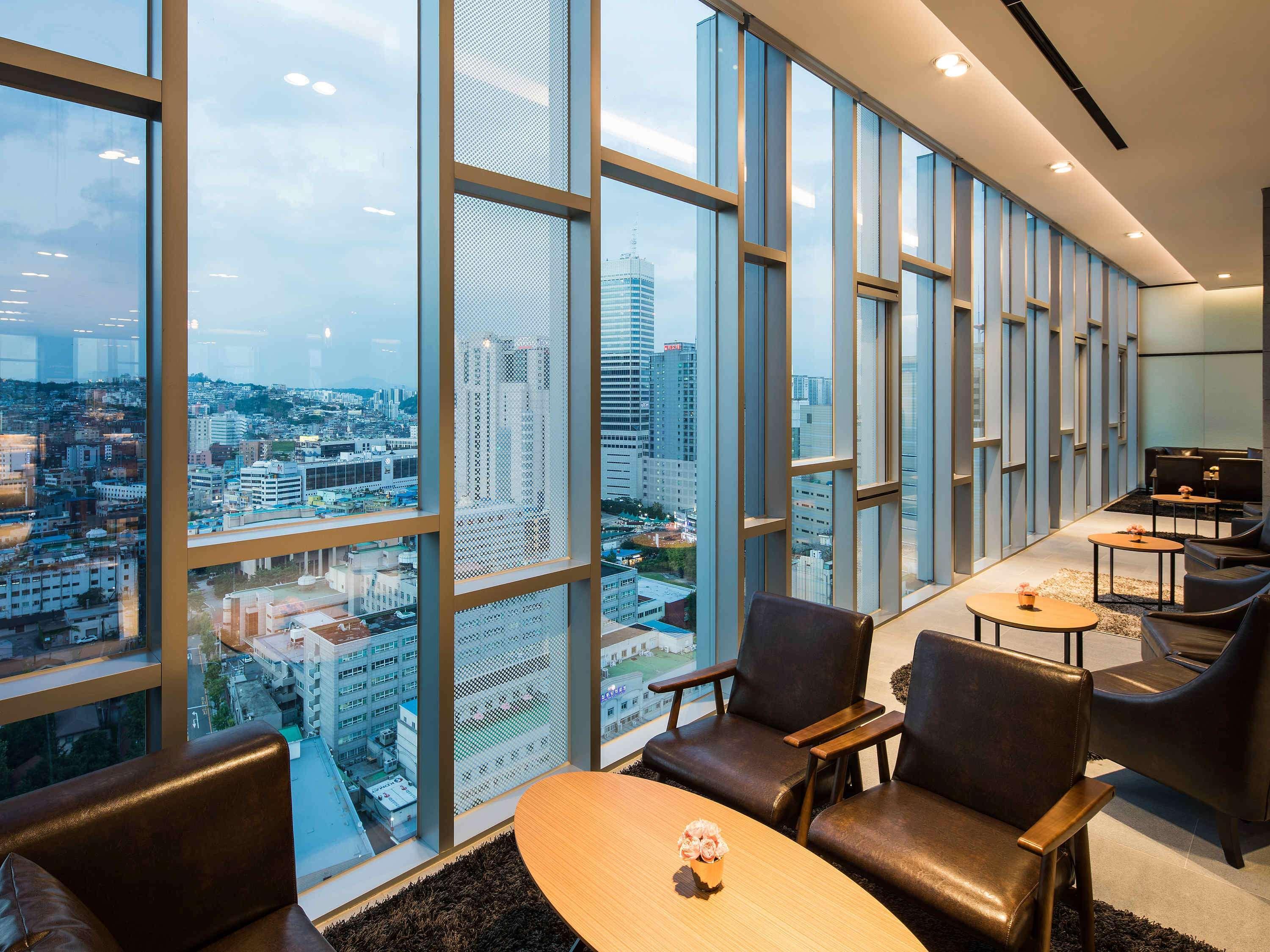 Novotel Ambassador Dongdaemun & Residences 5*
