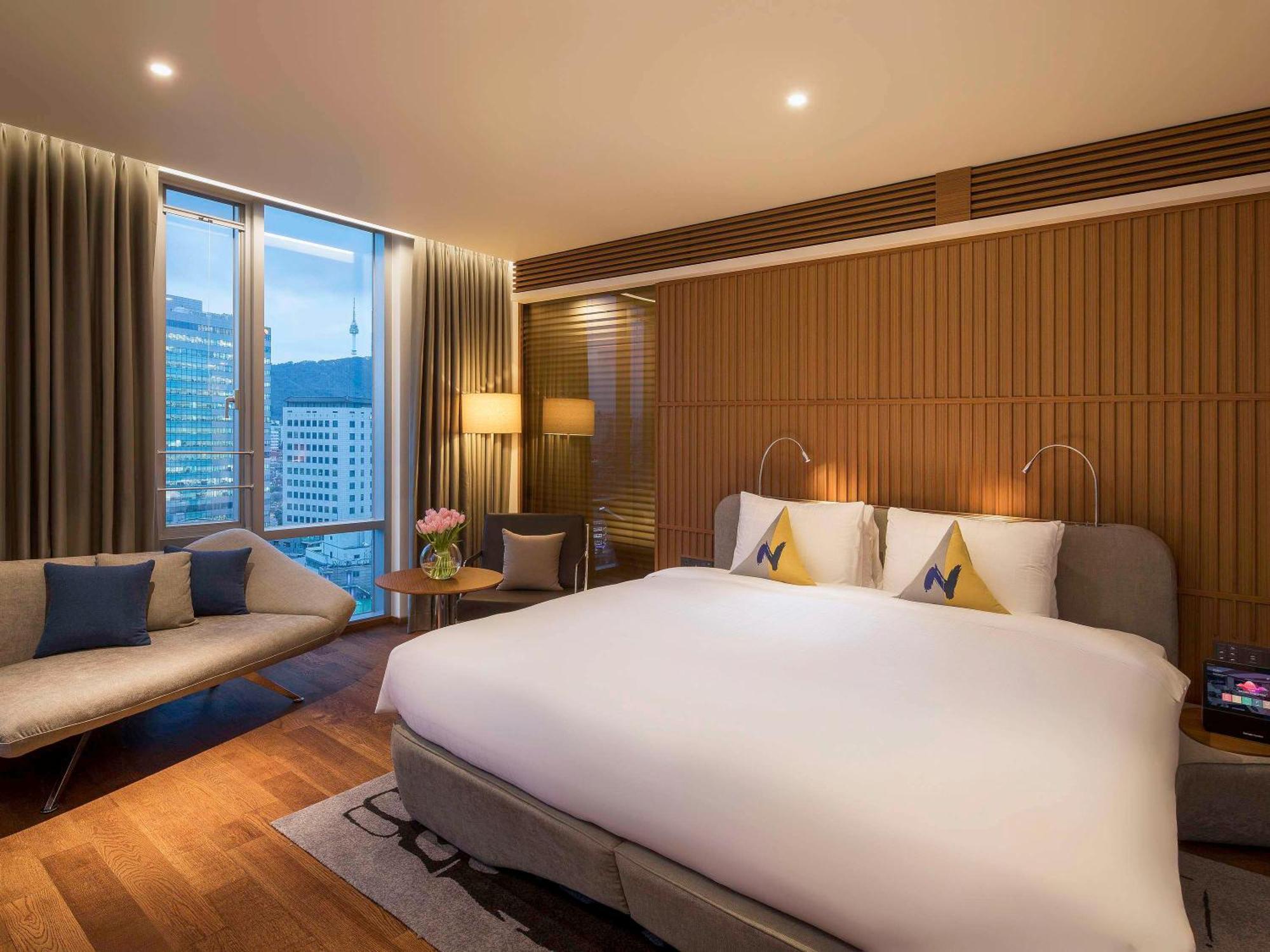 Novotel Ambassador Dongdaemun & Residences Hotel 5*