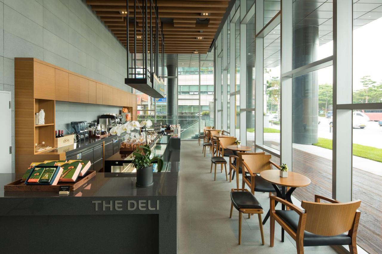 Novotel Ambassador Dongdaemun & Residences 5* Seoul